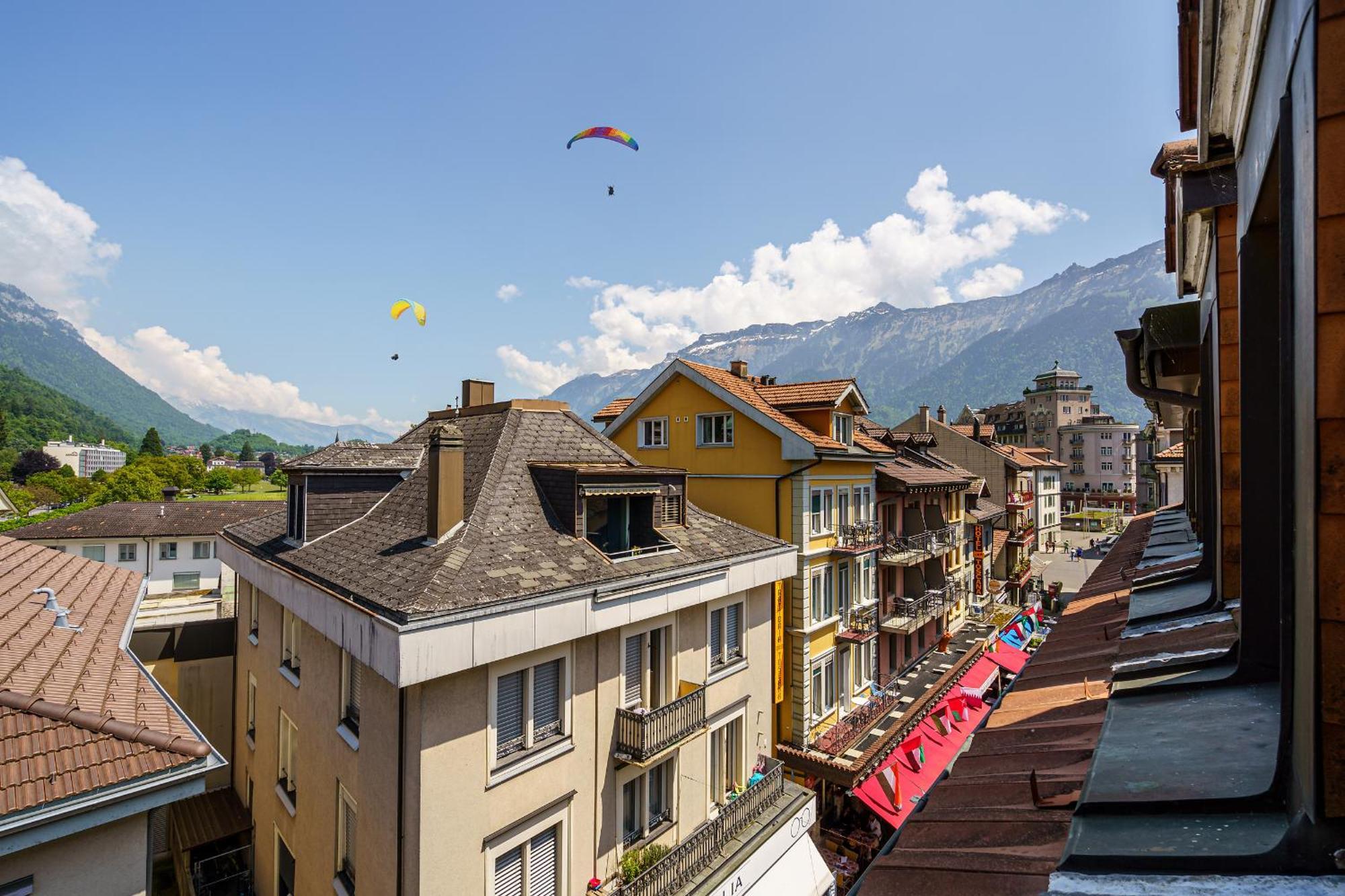 Heart Of Interlaken Apartments Ngoại thất bức ảnh